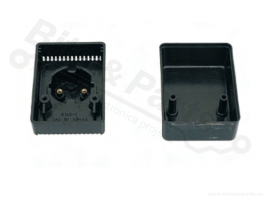 Plug housing 230V medium 74mm x 53mm x 43mm black 